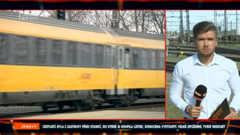 14. 5. 2018 ZPRÁVY: CESTUJÍCÍ BYLA 2 ZASTÁVKY PŘED STANICÍ, DO KTERÉ SI KOUPILA LÍSTEK, DONUCENA VYSTOUPIT. VELKÉ ZPOŽDĚNÍ, TVRDÍ REGIOJET